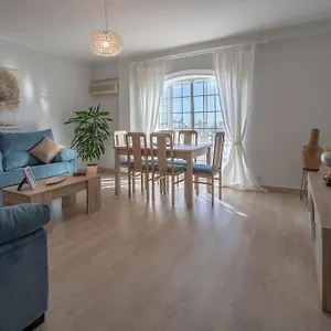 apartamento-fenicia-con-aparcamiento-incluido.hotelsincadiz.net/