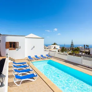 https://villa-el-callao.in-canary-islands.com